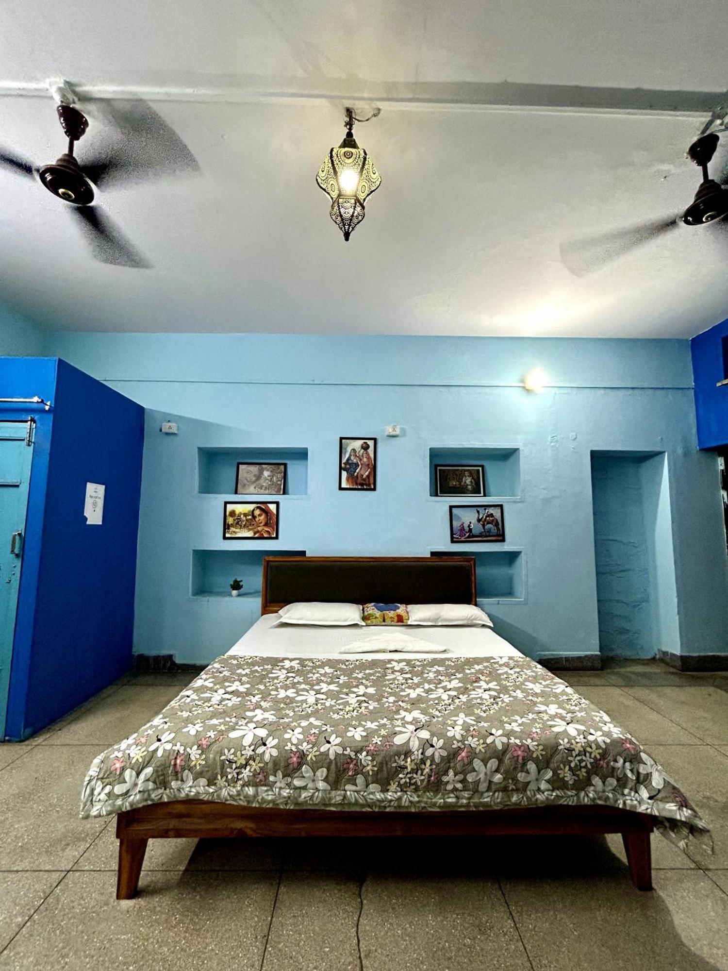 Blue Town Hostel & Cafe Джодпур Екстериор снимка